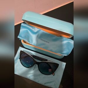 Tiffany cat eye sunglasses